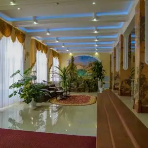 Холл в санатории Кавказ в городе Кисловодске - фотография